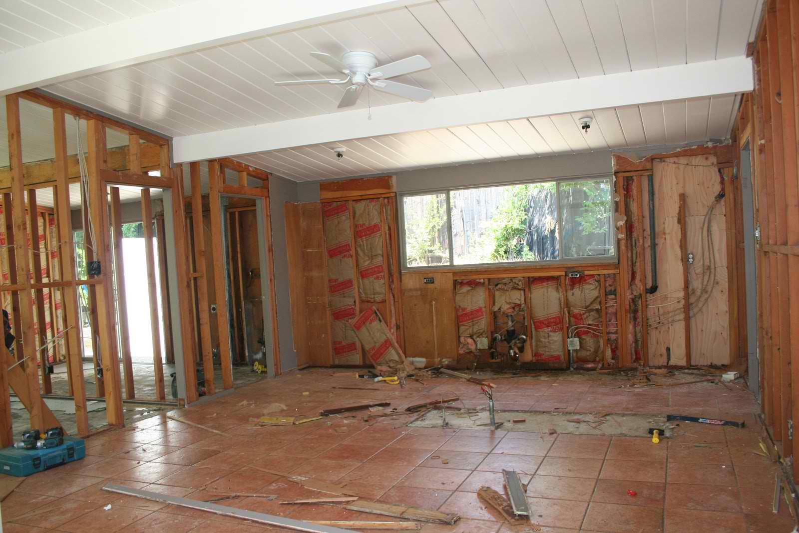 Eichler demo pictures, renovation begins