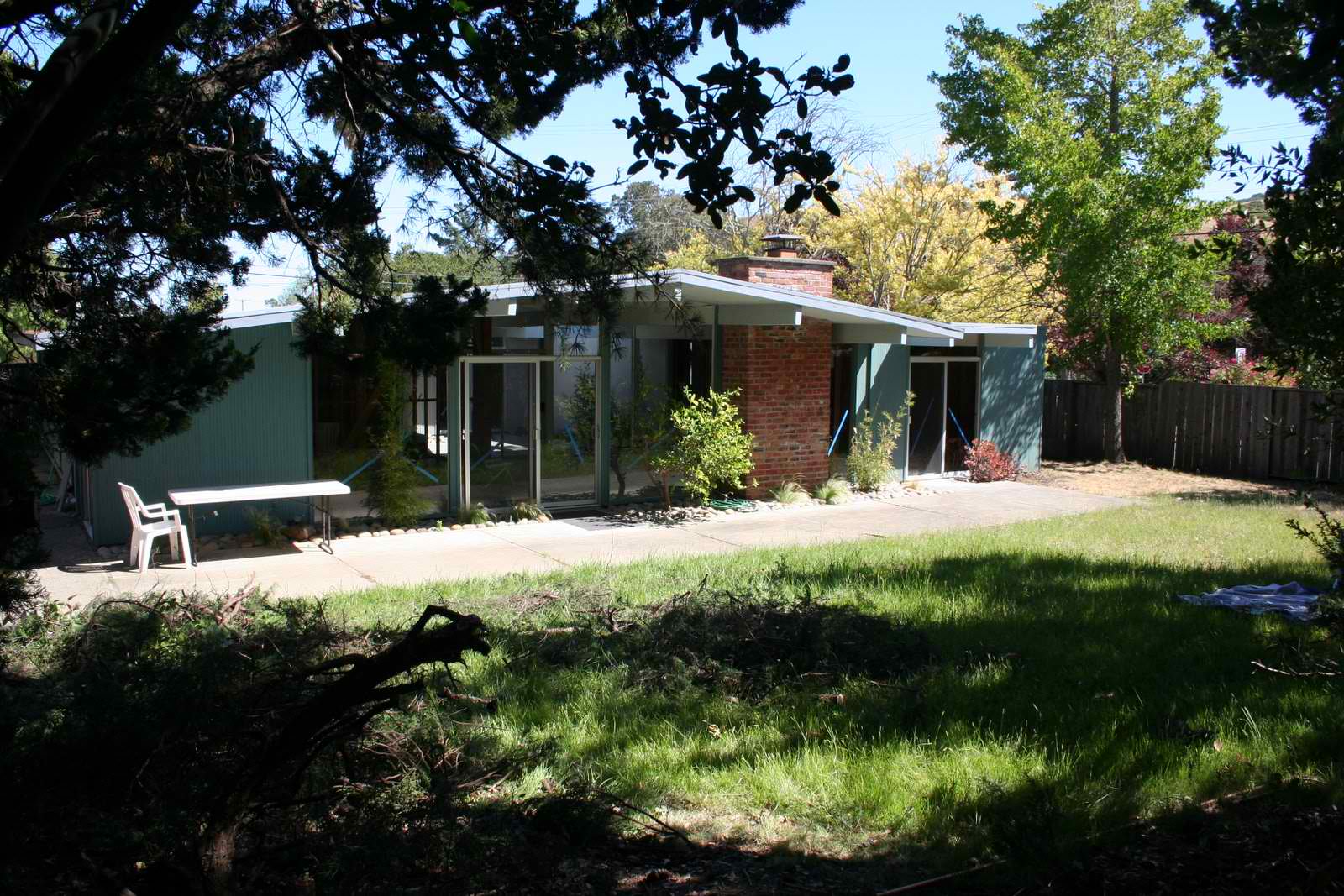 Landscaping progress in our Eichler backyard