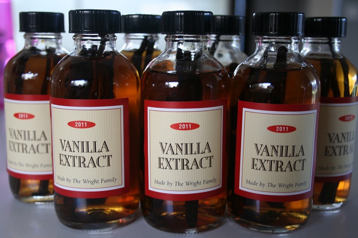 How to Make Homemade Vanilla Extract