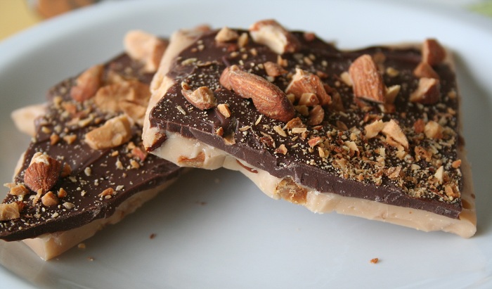 How to make Almond Roca