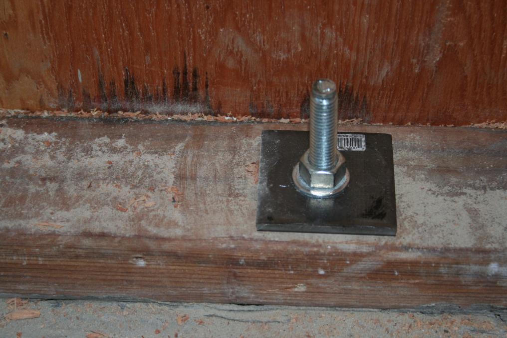 How to install seismic anchor bolts